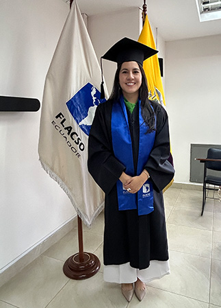 Tania Bonilla, graduada doctoral presentó su tesis que investiga la migración venezolana en las fronteras del Ecuador, 2017-2022